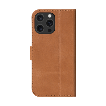dbramante1928 Copenhagen 3 – skórzana obudowa ochronna do iPhone 16 Pro Max (tan)