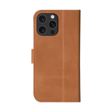 dbramante1928 Copenhagen 3 - skórzana obudowa ochronna do iPhone 16 Pro Max (tan) 1