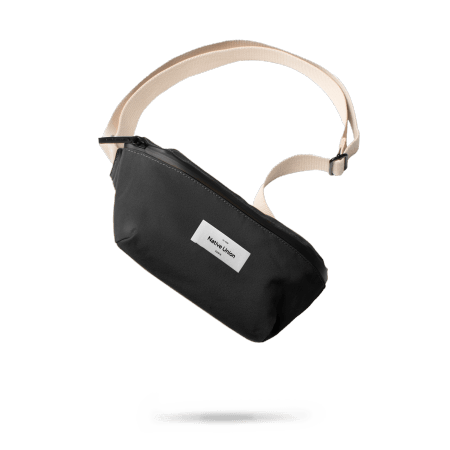Native Union W.F.A Crossbody Pouch – nerka z kieszenią na AirTag, 1,5 L (black)