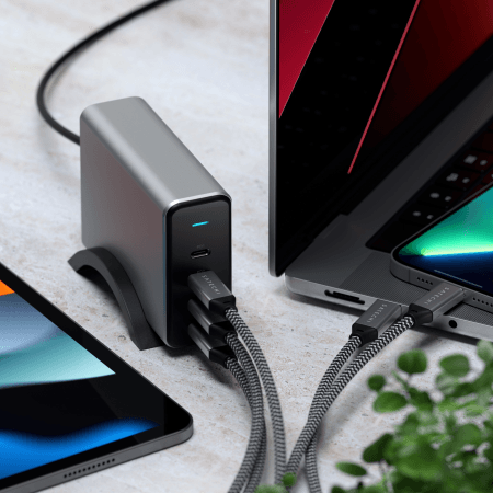 Satechi GaN Charger 165W - ładowarka sieciowa 165W, 4x USB-C 2 Satechi GaN Charger 165W - ładowarka sieciowa 165W, 4x USB-C