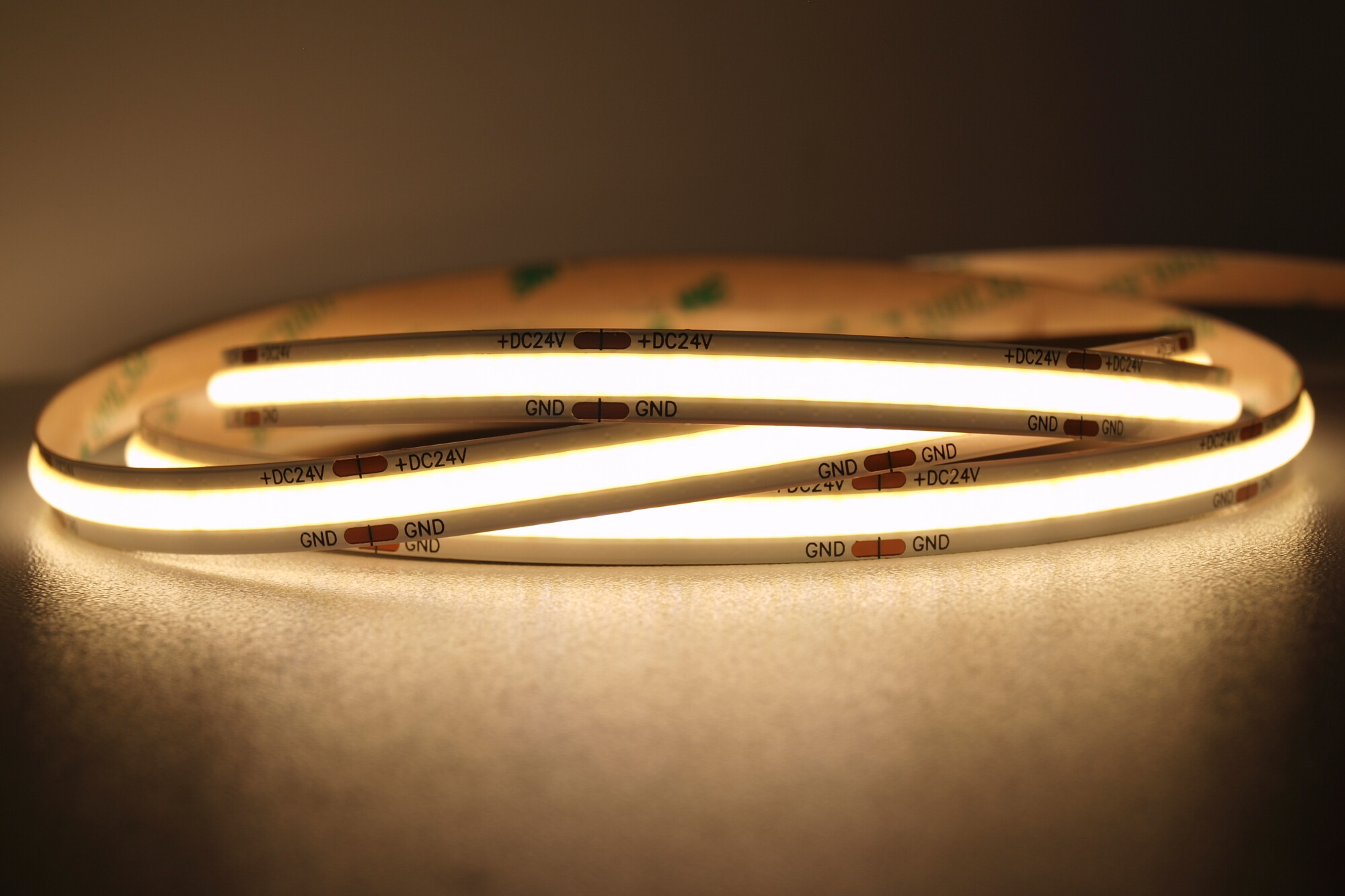 Taśma LED  COB 8W 320 chips/m CRI >90 24V biala ciepla 3000K IP20 5m